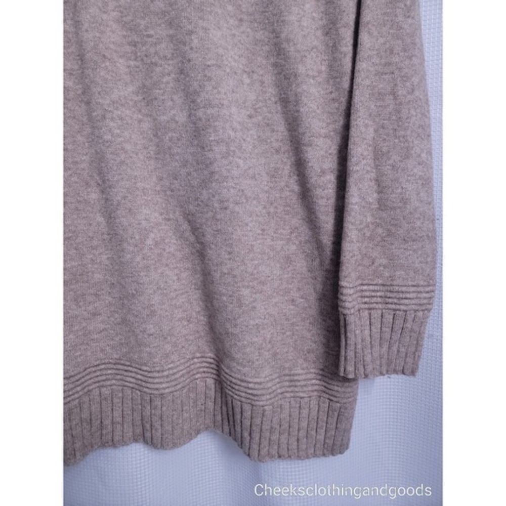 Anthropologie Margarita Button Shoulder Oversized Beige Sweater size MEDIUM - Picture 4 of 10